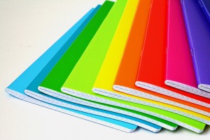 Rainbow notebooks: https://pixabay.com/de/notebooks-farbe-farbige-regenbogen-991859/